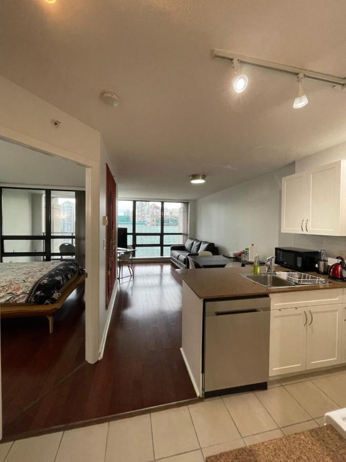 Vancouver Downtown Central 1 Bedroom Condo Экстерьер фото
